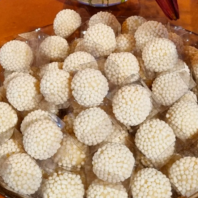 Branco com Pérolas